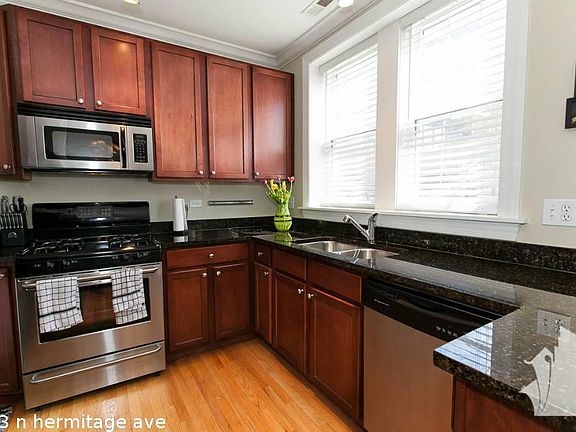 2nd image of 4863 N Hermitage Ave #716