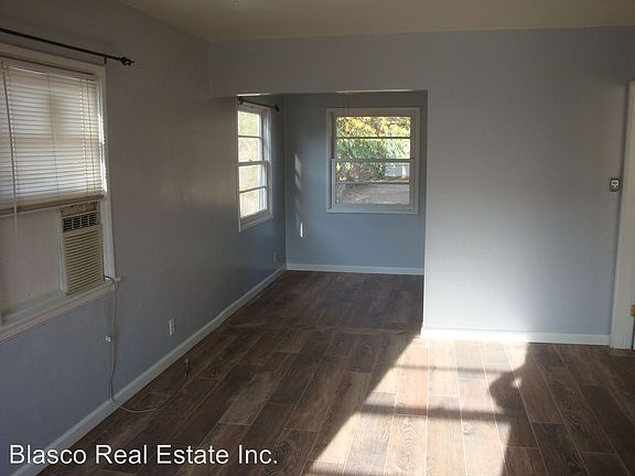 4th image of 443 W McKinley Ave
