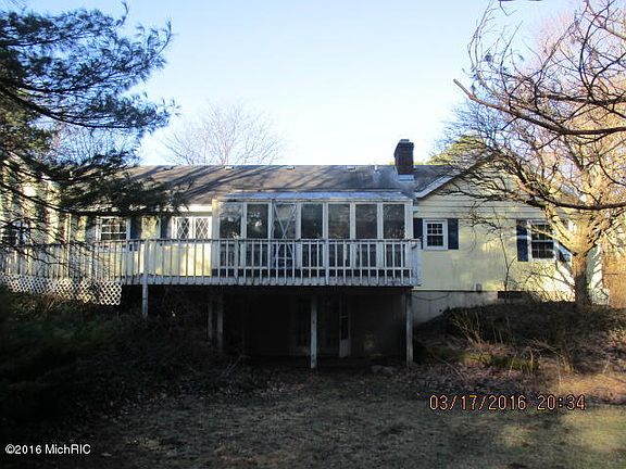 3rd image of 4380 Estate Dr