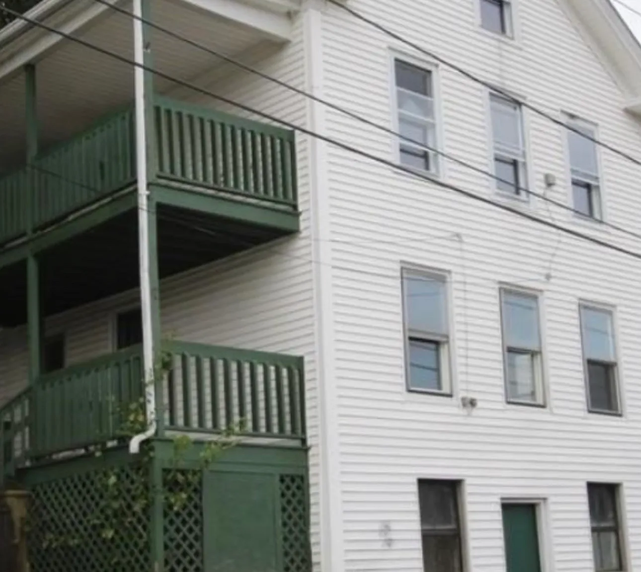 3 bed, 1200 sqft, $2,000 — Photo 1
