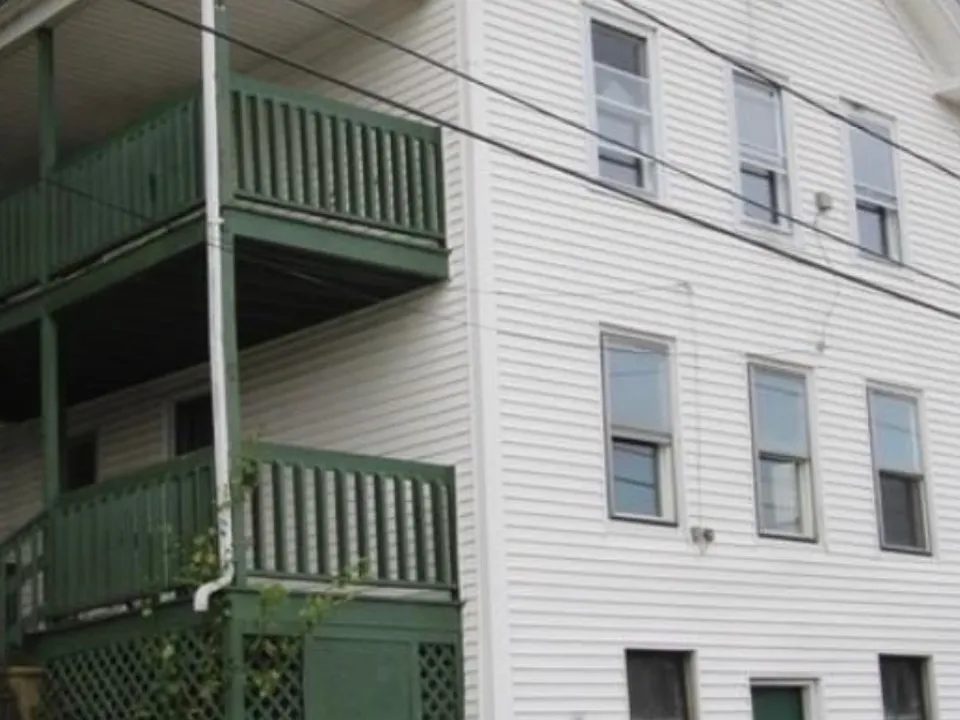 7 Pearl St #2