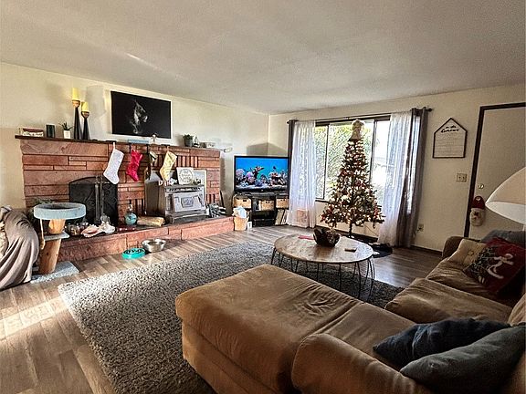 4th image of 414 E Vashon Avenue