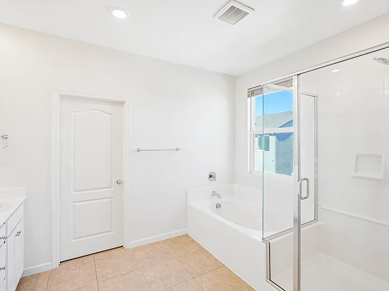 467 Yarrow Dr — Photo 24