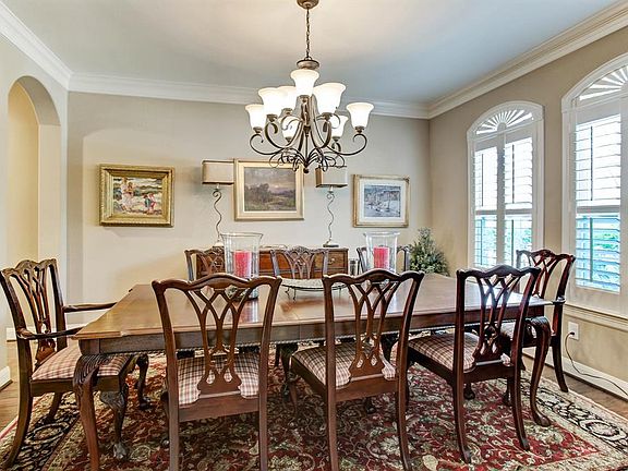 5th image of 26707 Valleyside Dr