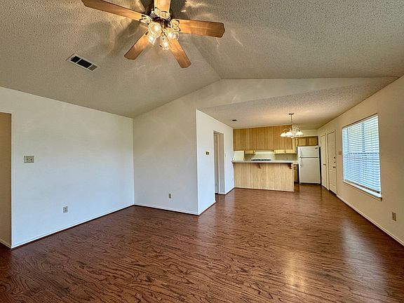 4th image of 9114 Woodgate Cir E