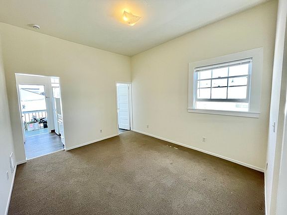 2nd image of 582 Grove St APT 10