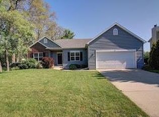 1584 Saint Albert The Great Dr, Sun Prairie, WI 53590