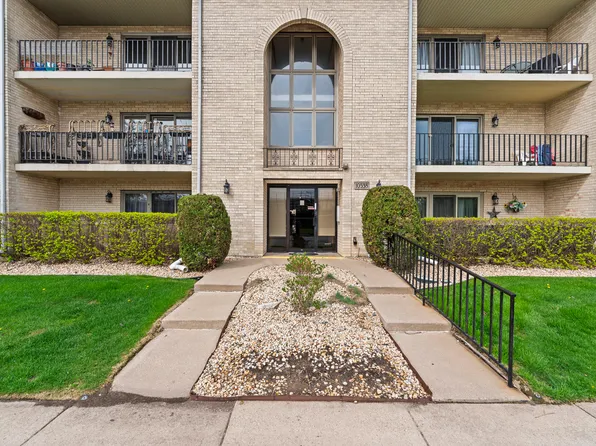 10538 Central Ave Unit 2S, Chicago Ridge, IL 60415