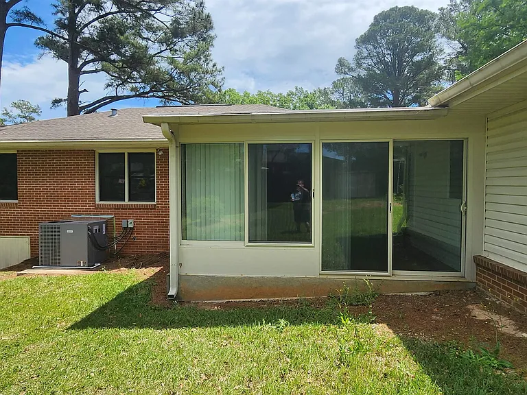 203 Springdale Dr #1 — Photo 37