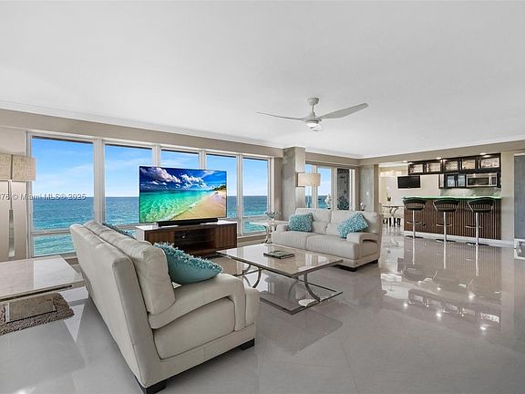 3rd image of 4100 Galt Ocean Dr APT 314