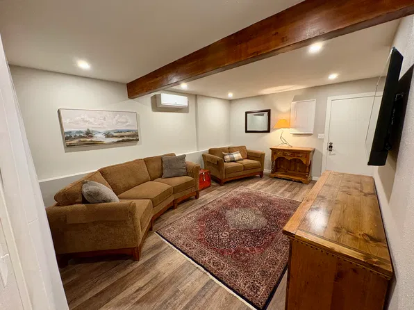 2312 Hillview Ct APT 3, Missoula, MT 59803