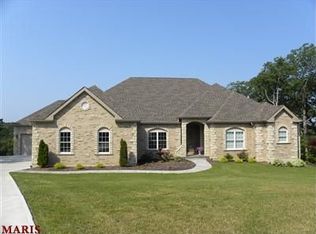 1287 Diamond Valley Dr, High Ridge, MO 63049