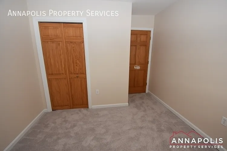 687 Genessee St — Photo 19