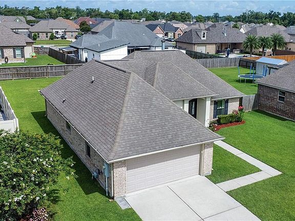 2nd image of 122 Lake Carolyn Dr