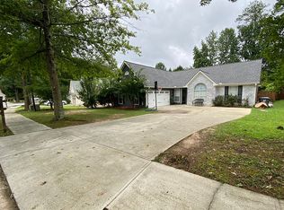 5235 Sterling Trace Ct, Lilburn, GA 30047