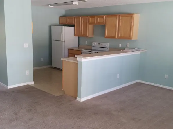 696 Cresting Oak Cir #696, Orlando, FL 32824