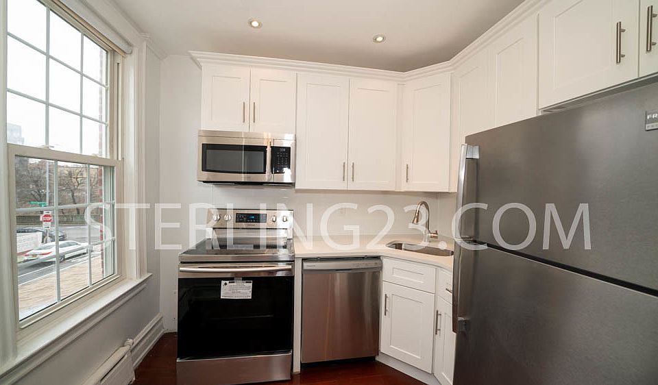 1st image of 24-14 36th St #2R