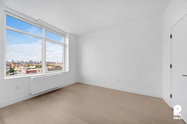 Rented by REZI | media 19