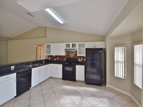 2nd image of 1127 Prescott Blvd