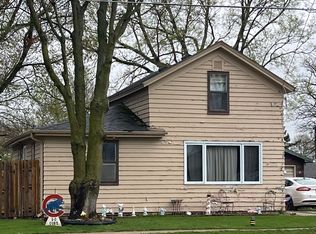 1406 13th St, Viola, IL 61486