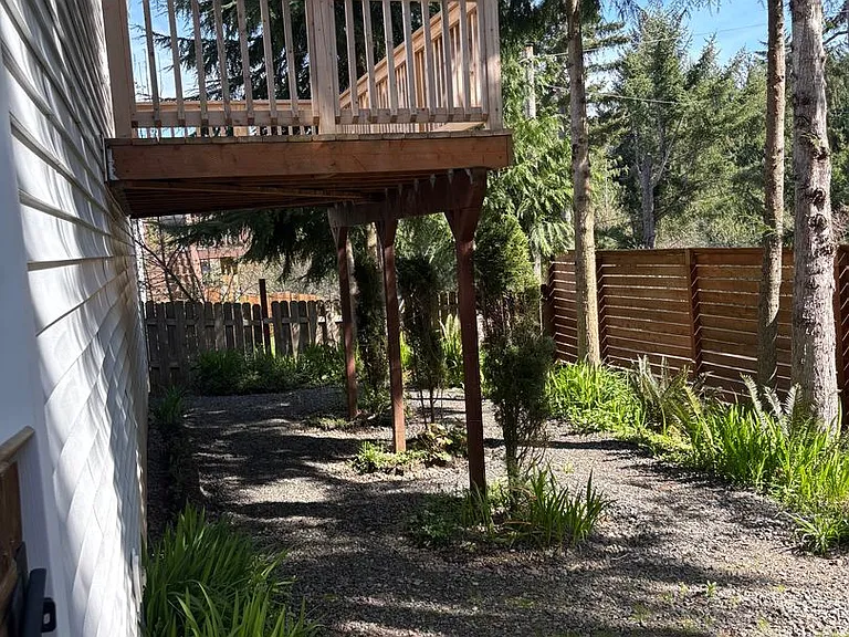19040 Wallingford Ave — Photo 21