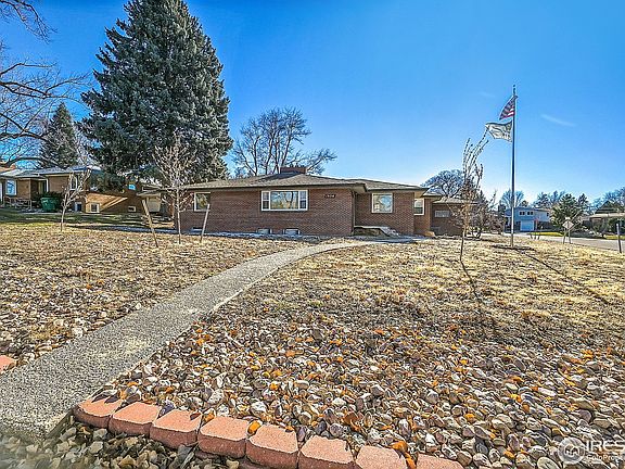 2nd image of 1926 Glenmere Blvd