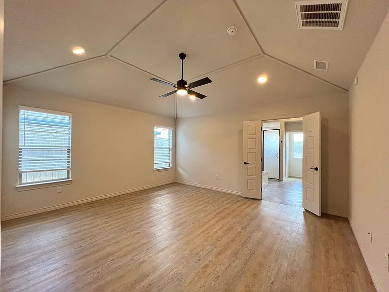 12308 Kenosha Ave — Photo 14