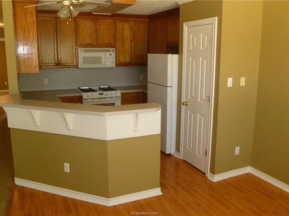 2nd image of 3519 Graz Dr