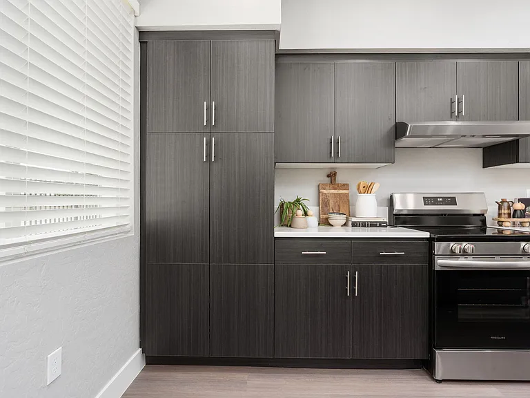 The Palms Luxury Apartments — Photo 32
