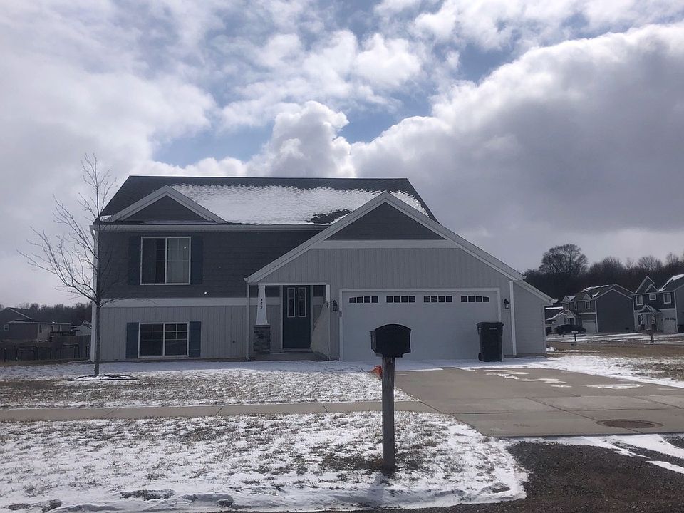 2nd image of 322 Eagle Dr