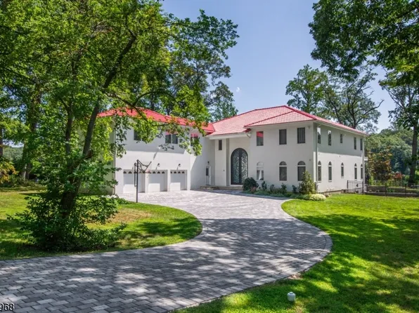 34 W Shore Rd, Mountain Lakes Boro, NJ 07046