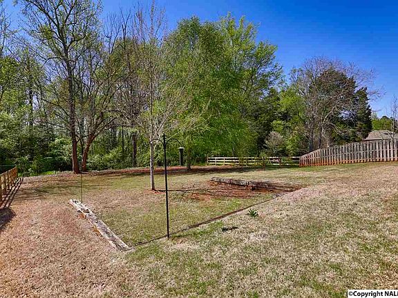 4th image of 133 Tindall Dr