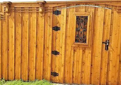 Front gate on Privacy Fence