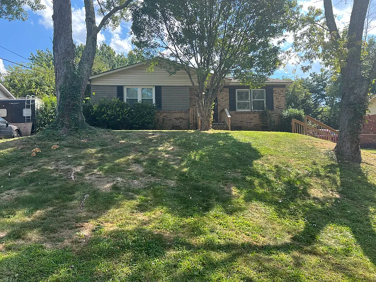 701 Edgegreen Dr — Photo 14