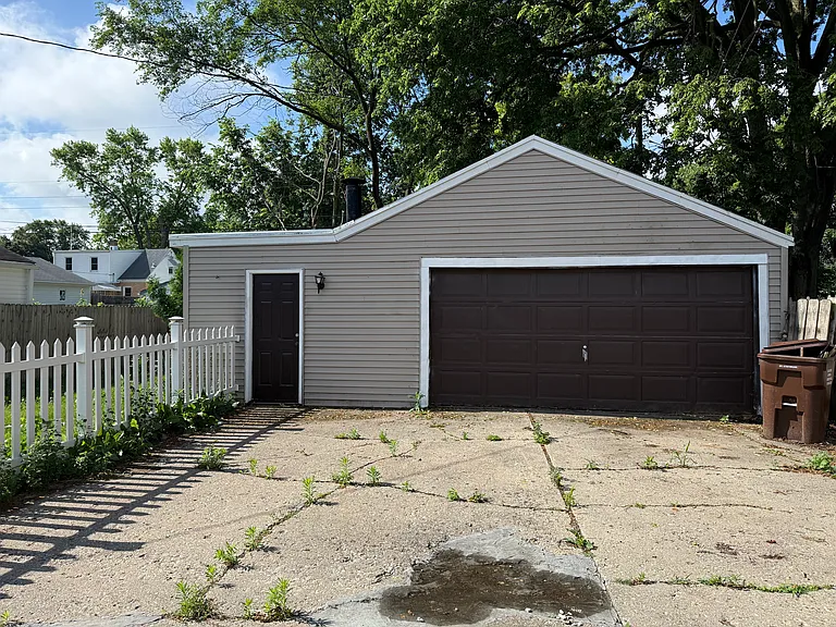 1708 Pierce Ave — Photo 9