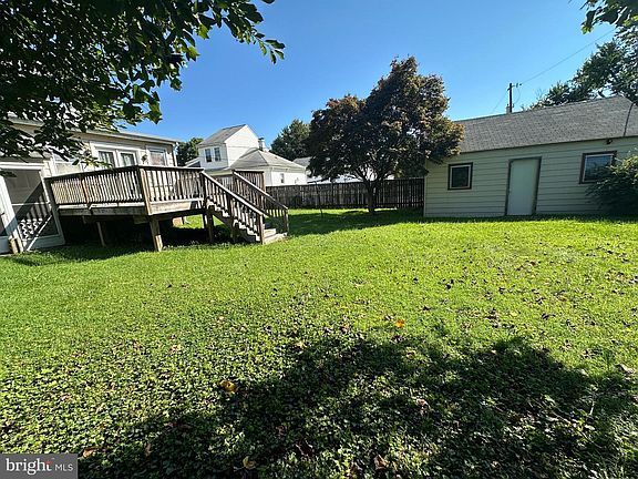 4th image of 309 Doris Ave