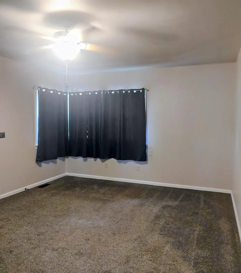 4 bed, 1472 sqft, $1,100 — Photo 4