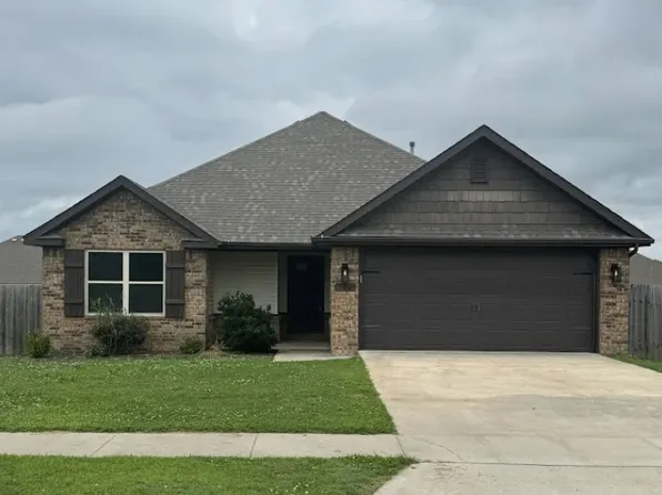 760 Madison Dr, Prairie Grove, AR 72753
