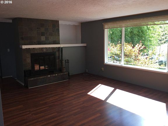 5th image of 7509 NW Vista Ave