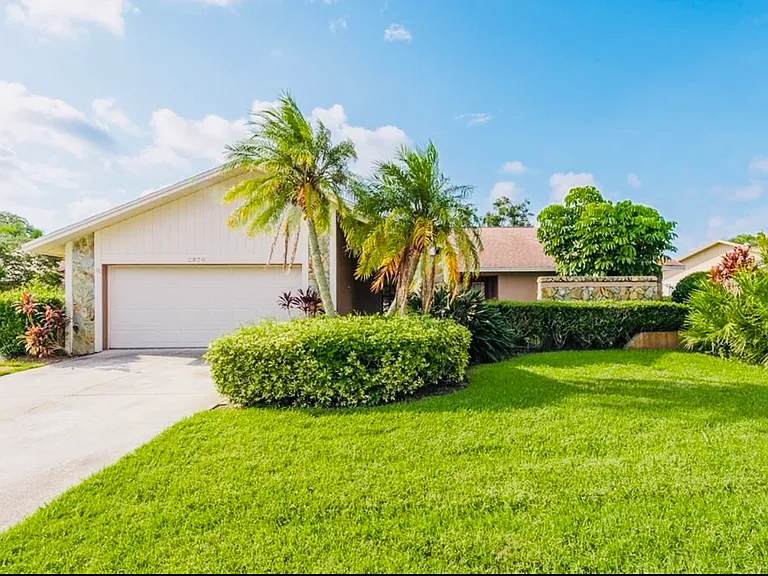 2970 Pinewood Run — Photo 1