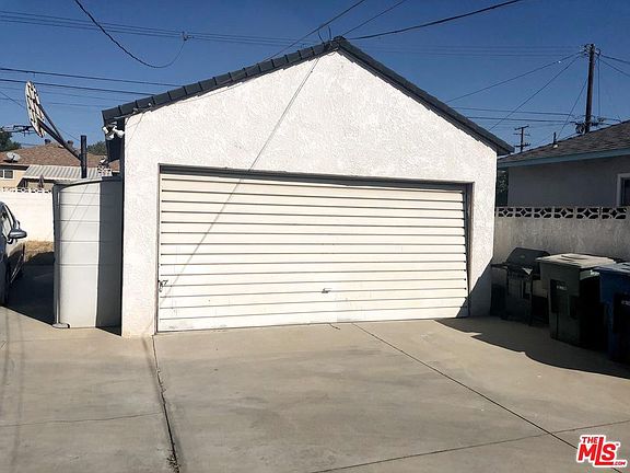 2nd image of 622 W Yale St
