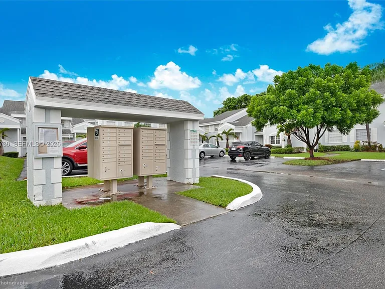 2622 SE 19th Ct #207-B — Photo 24