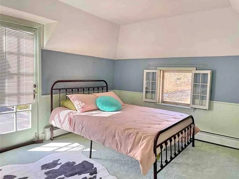 12 Calvin Ct — Photo 11