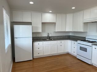 8601 C Ave APT C, Hesperia, CA 92345