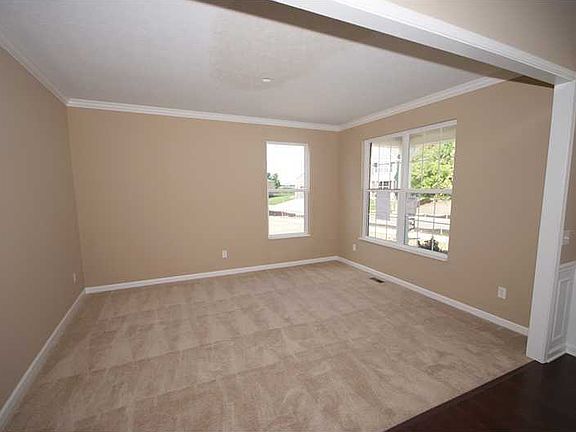 5th image of 14460 Livingston Ln