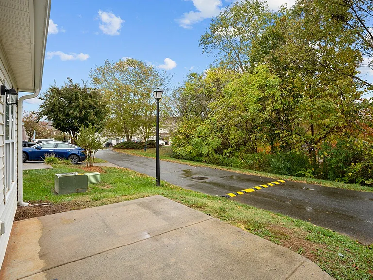 7926 Camden Hollow Rd — Photo 30