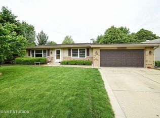 1338 Sheffield Dr, Elgin, IL 60123