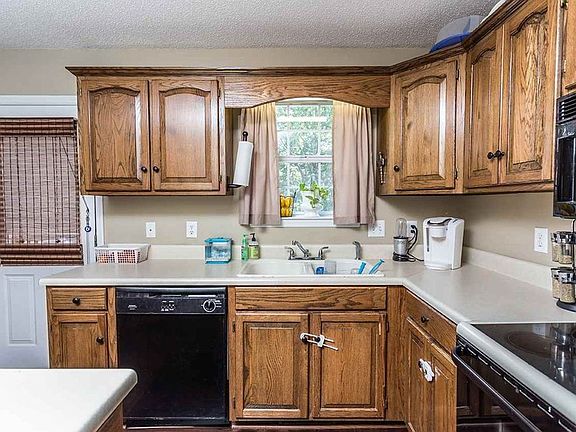 3rd image of 1147 Harvest Glen Dr NW
