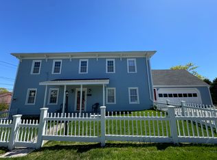 54 High St, Mystic, CT 06355