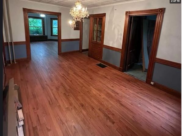 183 Rose Hill Rd #3